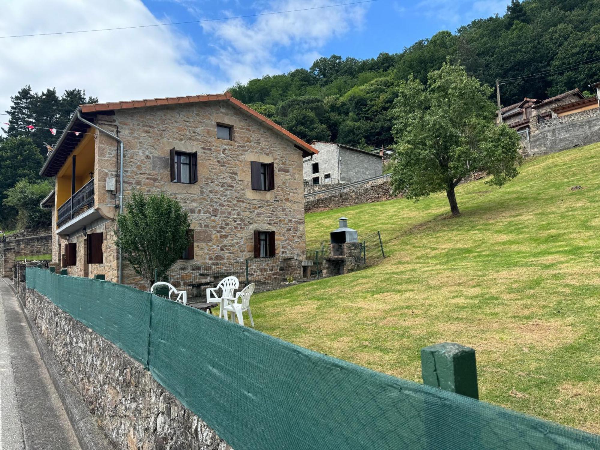 Holiday home Casuca De Susi Arenas De Iguna